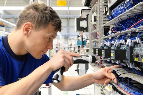 Operatore Elettrico